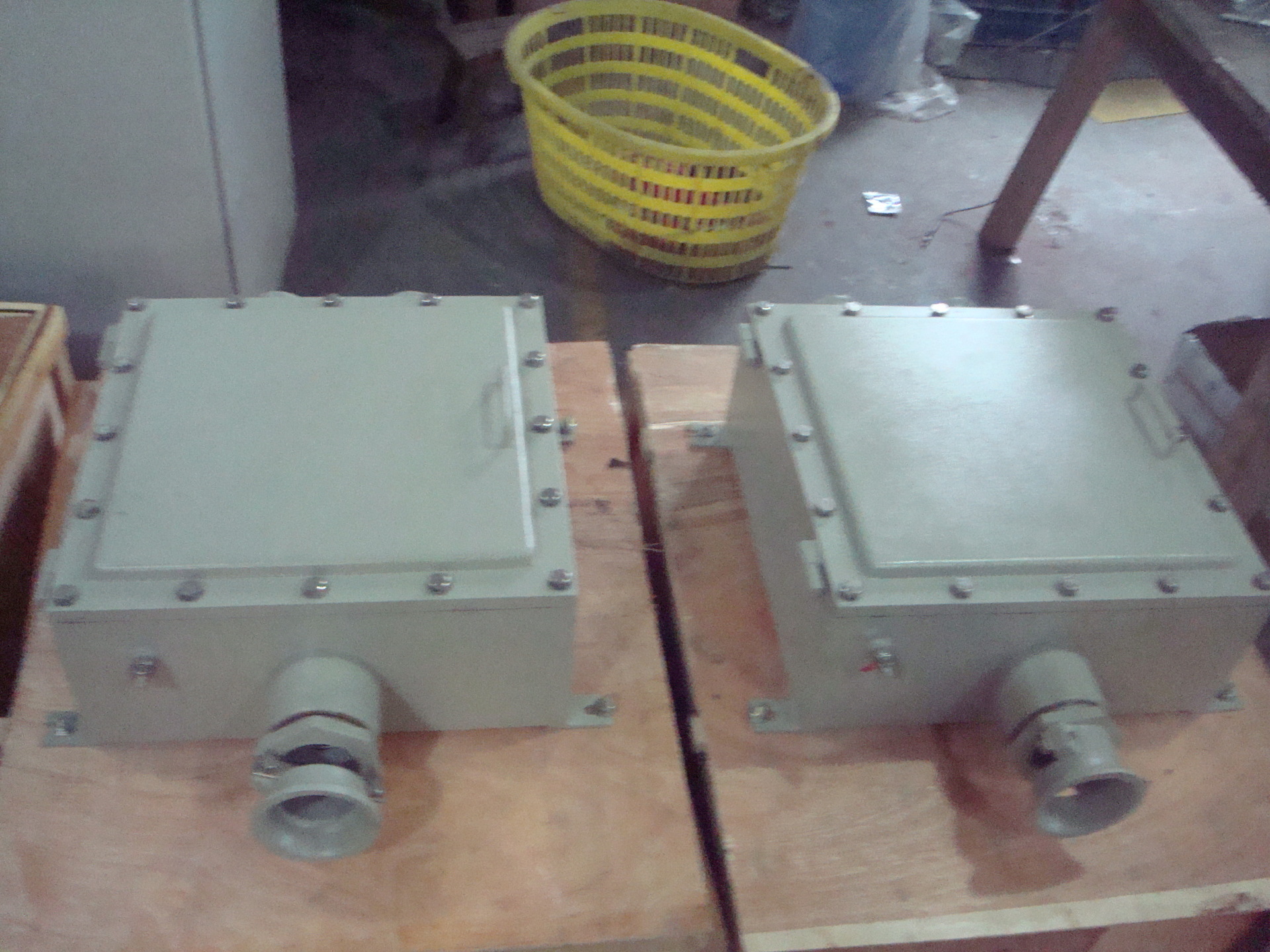 瑞安市恒安電氣 專業(yè)防爆配電專家，為工業(yè)安全保駕護(hù)航